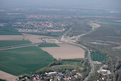 Apri 2019 | Rötha und im Hintergrund der Zwenkauer See (rechts oben)