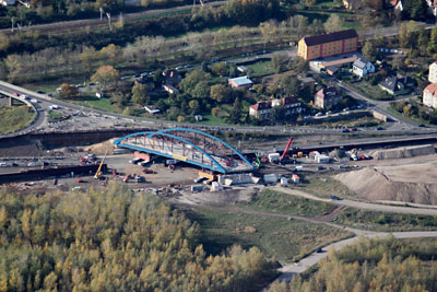 Oktober 2022 | Einhub einer neuen Brücke über die künftige A72 bei Großdeuben